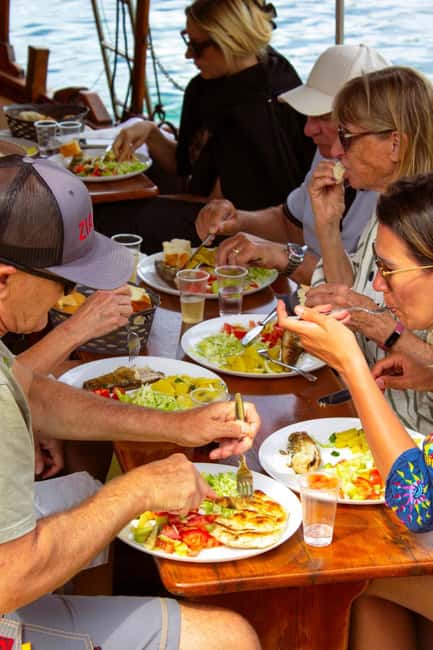 Dubrovnik: 6 hours Blue cave & Elaphiti with optional lunch - Lunch adds convenience, not necessarily value for everyone