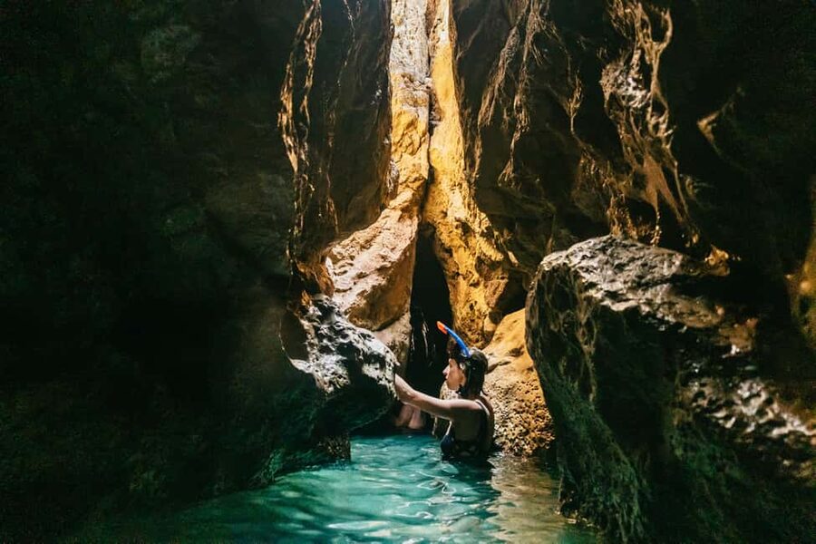 Dubrovnik: Blue Cave and Elafit Small Group Boat Exploration - Getting to the boat at Lapadska Obala 4