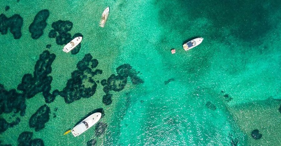 Dubrovnik: Blue & Green Caves Private Boat Tour with Drinks - A fast boat from Dubrovnik to Kolocep