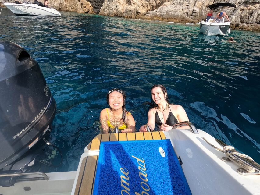 Dubrovnik: Blue & Green Caves Private Boat Tour with Drinks - What unlimited drinks really add