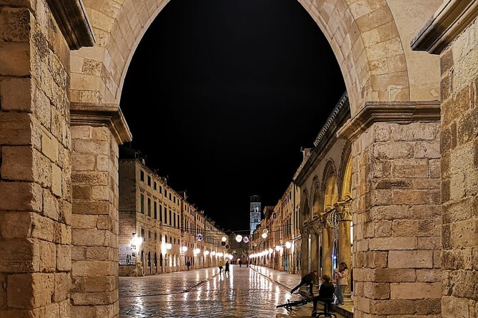 Dubrovnik By Night Walking Tour - The Cathedral and Gundulić’s monument