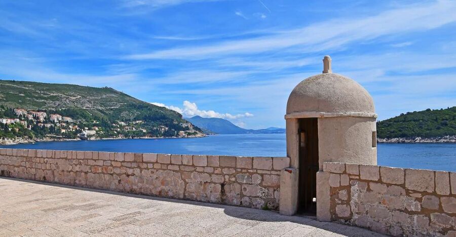 Dubrovnik: City Walls Early Morning or Sunset Walking Tour - Meeting at the Amerling Fountain near Pile Gate