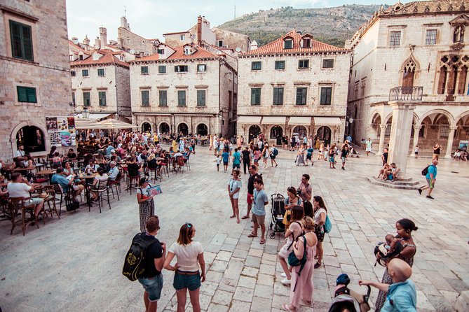 Dubrovnik Combo: Old Town & Ancient City Walls - Finding the orange umbrella near Pile Gate