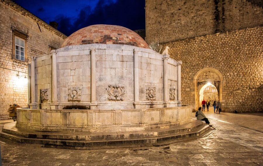 Dubrovnik: Dark tales of the Old Town - Ghosts, phantoms, and the theatrical side of the walk