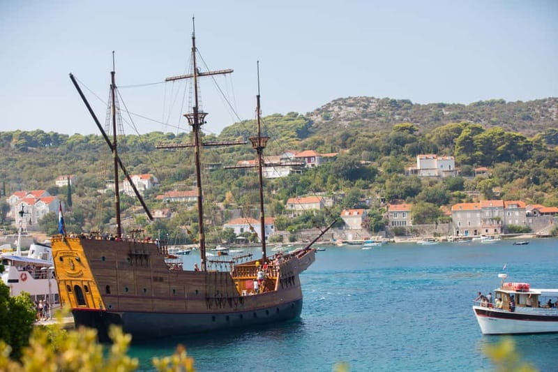 Dubrovnik: Elaphite Island Hopping Cruise on Karaka Ship - Koločep: one quiet hour and the first taste of island life