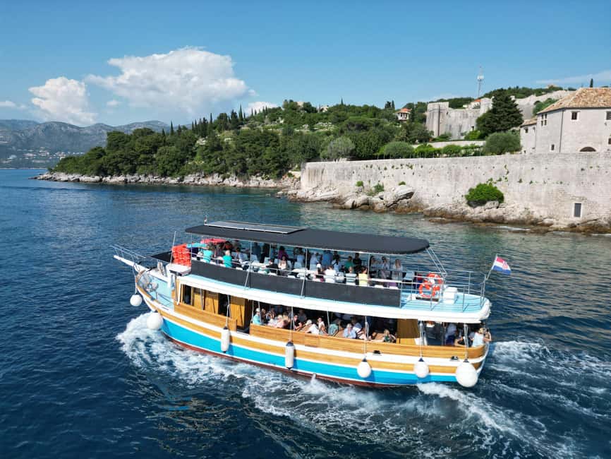 Dubrovnik: Elaphite Islands Cruise with Lunch and Drinks - Boarding Emili beside Dubrovnik’s bus station