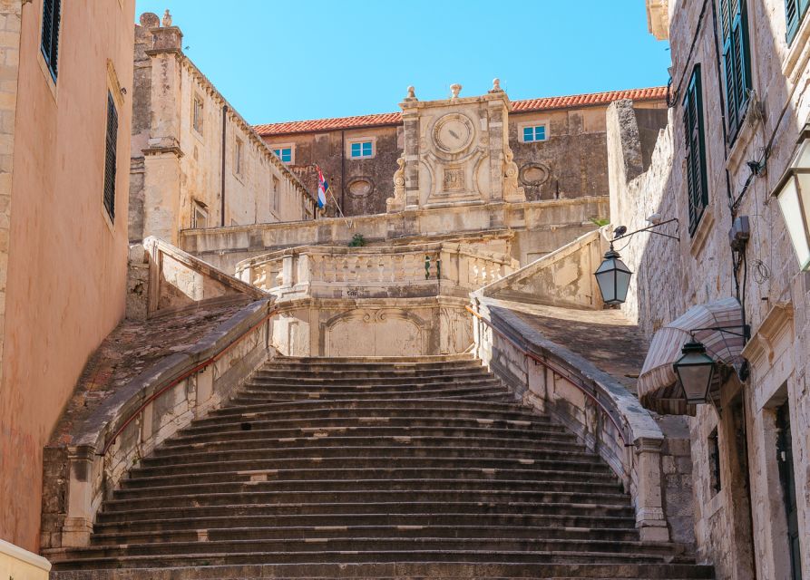Dubrovnik: Epic Game of Thrones Tour + Lokrum & Saver Option - Guide quality and the tone of the walk