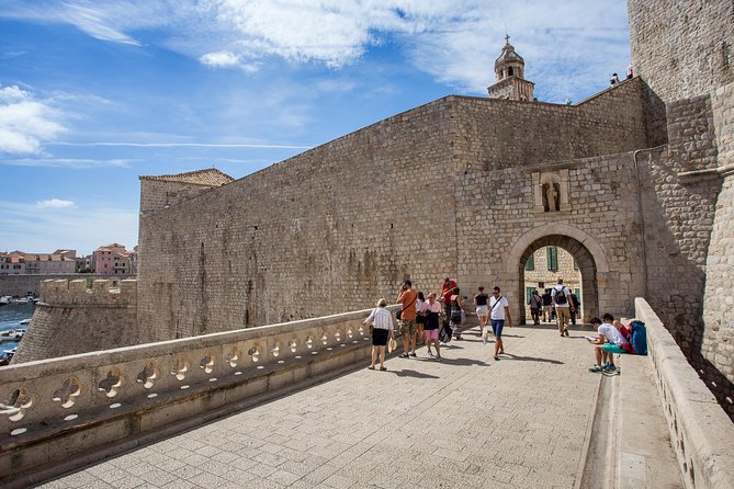 Dubrovnik Game of Thrones Full-Day Tour + Lokrum & Srđ - Trsteno Arboretum, a quieter change of pace