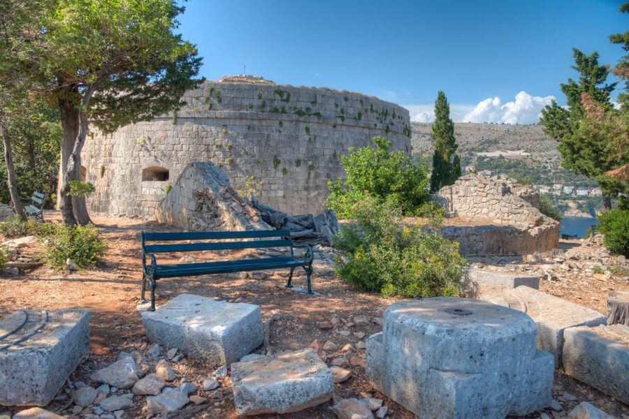 Dubrovnik: Game of Thrones Tour & Optional Lokrum Island - Old Port, then the optional ferry to Lokrum