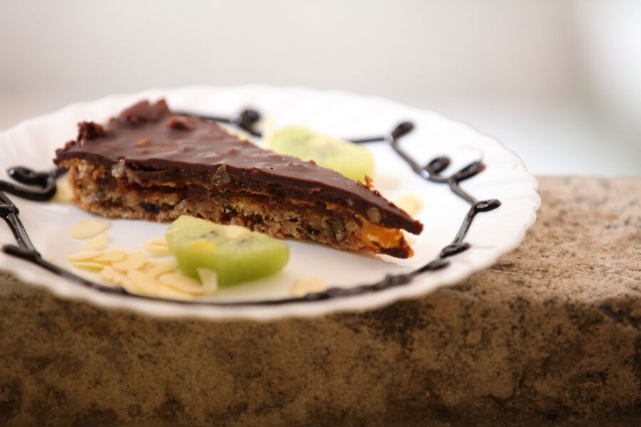 Dubrovnik Gastronomy: 3-Hour Food and Wine Tour - The third restaurant: a full dinner in tasting format