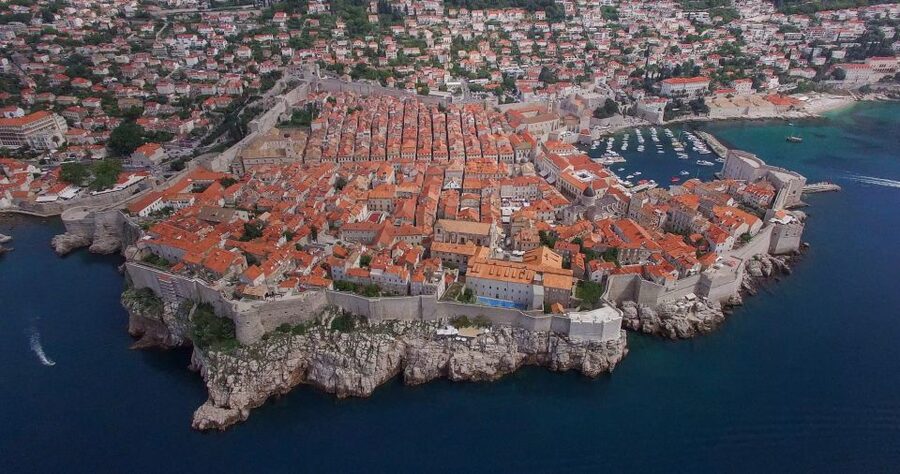 Dubrovnik: Guided Old City Walking Tour - A history lesson that reaches 1991 and Croatian independence