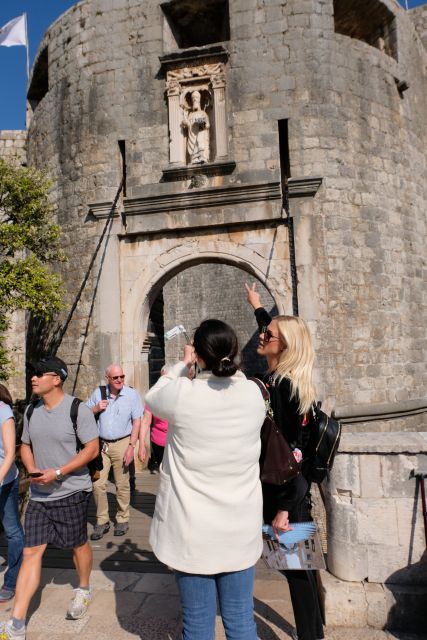 Dubrovnik: Guided Old City Walking Tour - Stradun, Dubrovnik’s grand central line
