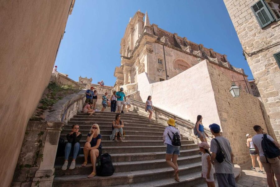 Dubrovnik: History and Game of Thrones Walking Tour - Stradun, Franciscan Monastery, and Onofrio Fountain