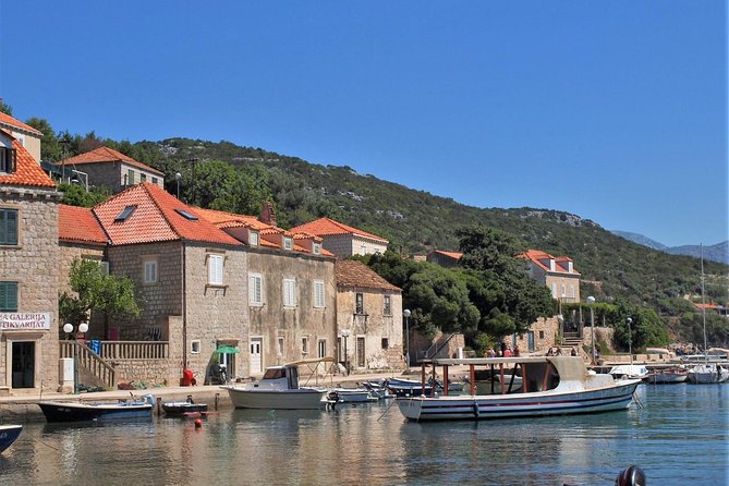 Dubrovnik Island-Hopping Cruise in the Elaphites with Lunch - Šipan: the quietest stop for old buildings