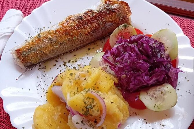 Dubrovnik Island-Hopping Cruise in the Elaphites with Lunch - The crew and the feel on board