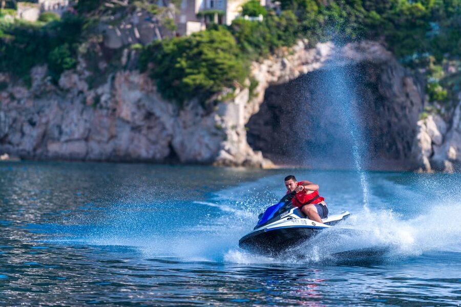Dubrovnik: Jet Ski Rental - What to bring and where to put it