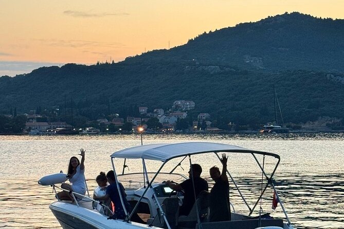 Dubrovnik Kayak Rental on Banje Beach - Timing, booking, and weather