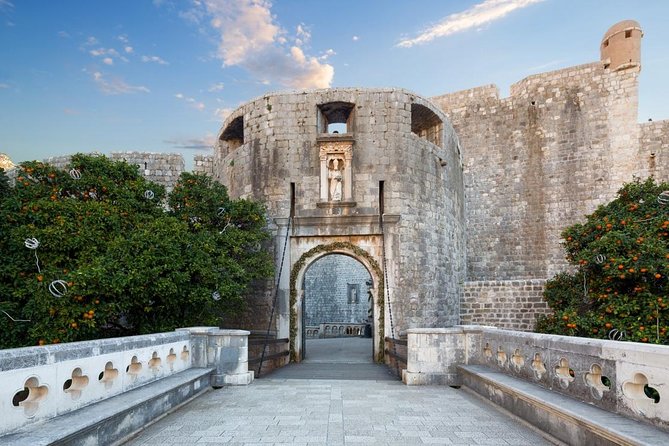 Dubrovnik Old City Walls Private Tour - The Cathedral, Treasury, and Ponta Gate