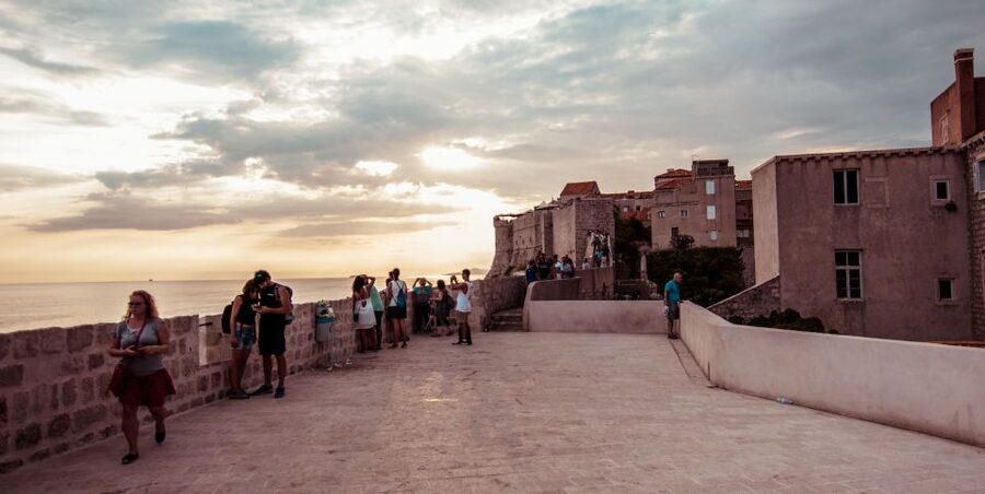 Dubrovnik: Old Town & City Walls Guided Tours Combo - Who should book this tour?