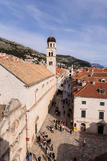 Dubrovnik Old Town: Night tour with History, Wine & Bites - Key points to know before booking