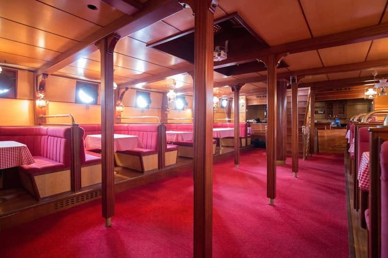 Dubrovnik: Panoramic Sunset Cruise on Karaka Ship - What the commentary adds to the ride