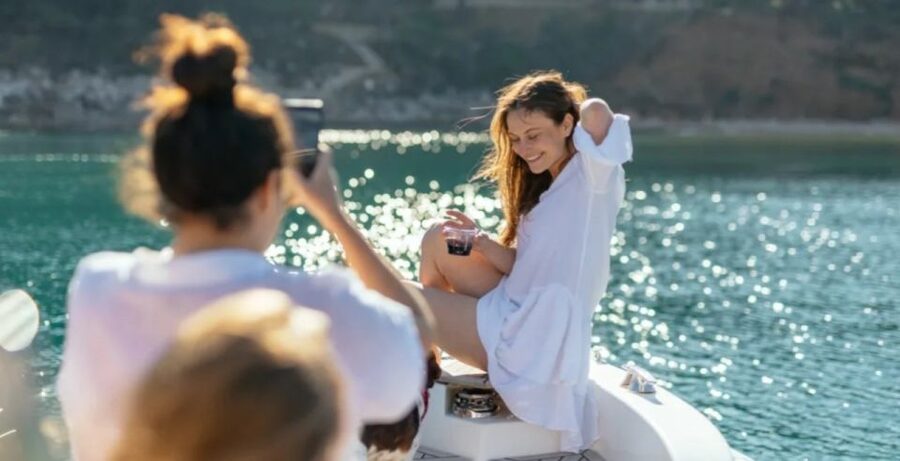 Dubrovnik: Private Boat Cruise at Sunset with Champagne - The sunset toast on the Adriatic
