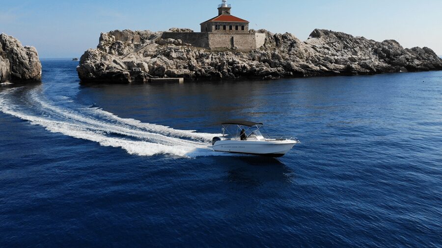 Dubrovnik: Private Boat Island Tour - Green Caves, lagoons, and the best swimming stops