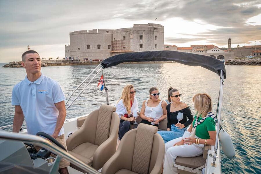 Dubrovnik Private Speedboat Tour to Elaphite Islands - What the private boat format is really worth