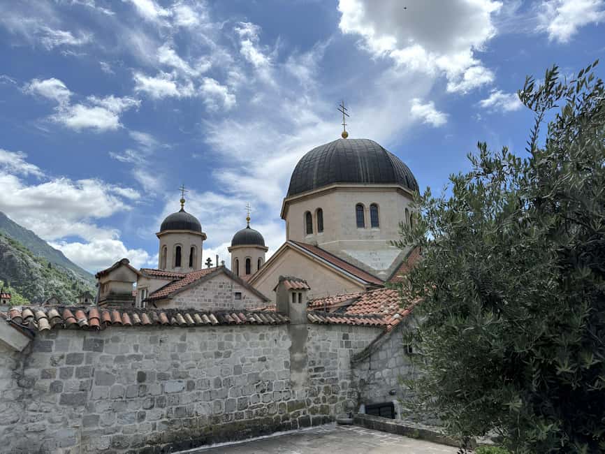 Dubrovnik: Private Tour to Montenegro, Kotor, and Perast - The driver can shape the whole day