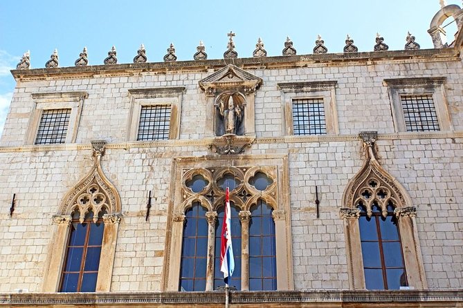 Dubrovnik Shore Excursion: Old Town Walking Tour - Onofrio’s Fountain and the medieval water system