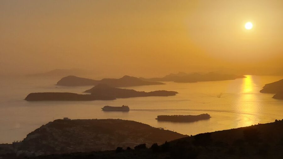 Dubrovnik: Sunset Panorama Tour with Glass of Wine - The Croatian wine toast