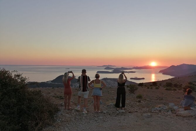 Dubrovnik sunset panorama & wine - What the guide can add