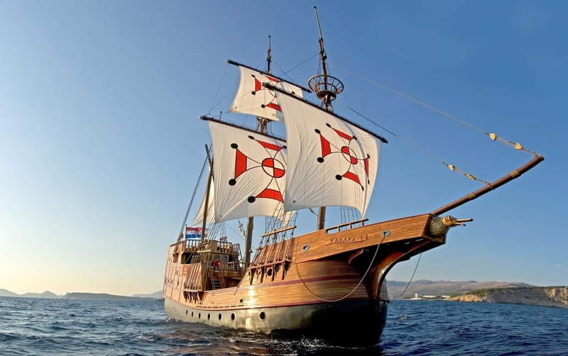 Dubrovnik walking tour and cruise on Karaka ship - The 45-minute to one-hour cruise