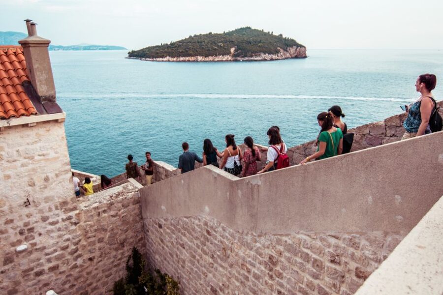 Dubrovnik: Walls and Wars Walking Tour - Meeting at Pile Gate and finding the group