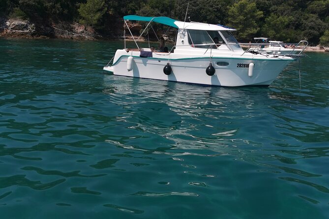 Dugi Otok Gems: Sakarun-Cave-Lagoon-Snorkeling-Snacks & Drinks - Sakarun Beach, a one-hour pause in pale sand