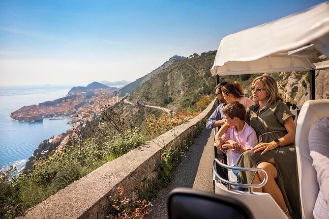 E-Tuk Tuk Tour in Dubrovnik - The first Srđ viewpoint frames the Old Town