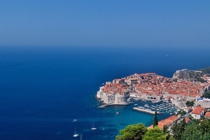 Early Bird Dubrovnik History Tour – 7:30 Start - The guides and the human side of the history