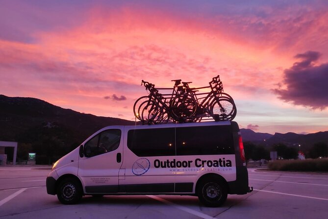 Elaphite Islands Full-Day Kayak and Bike Tour from Dubrovnik - Lunch at a Seaside Restaurant