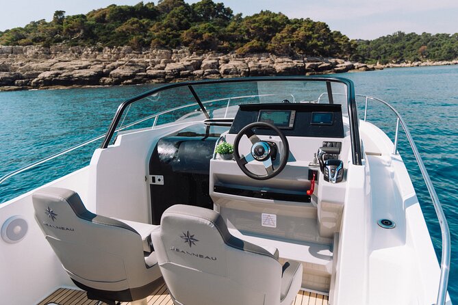 Elaphite Islands Luxury Private Boat Tour with Cap Camarat 7.5 - Key details before you book
