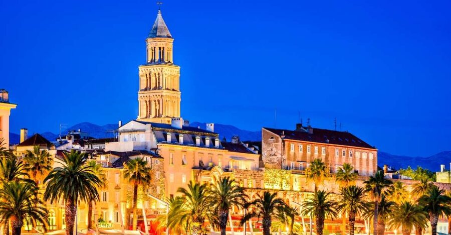 Evening Group Walking Tour - Split Old City Diocletian's Pal - Entering a 1,700-year-old palace that became a city