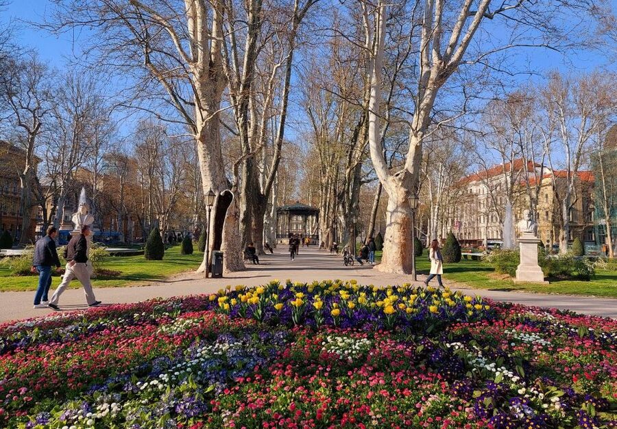 Exclusive old Zagreb walking tour - Dolac Market and Opatovina