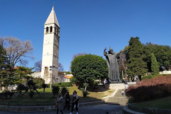 Experience Split With Local Professional Historian - Small Group - Starting at the Golden Gate and Gregory of Nin