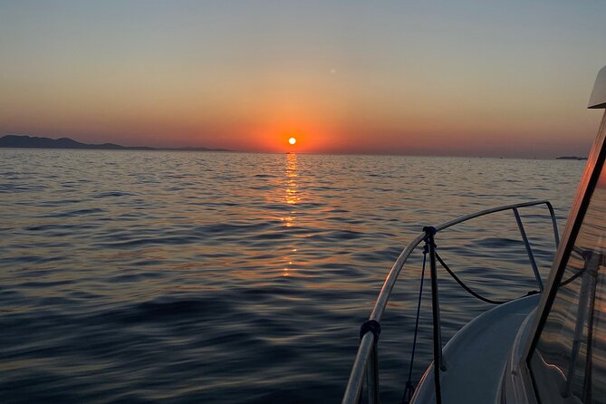 Experience Zadar Archipelago with private Antares sailing tour - Ošljak: traditional houses and a slow island hour