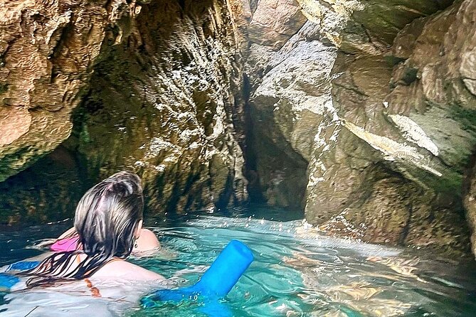 Explore Blue & Green Caves With Speedboat - Private Tour - Captain skill makes a real difference