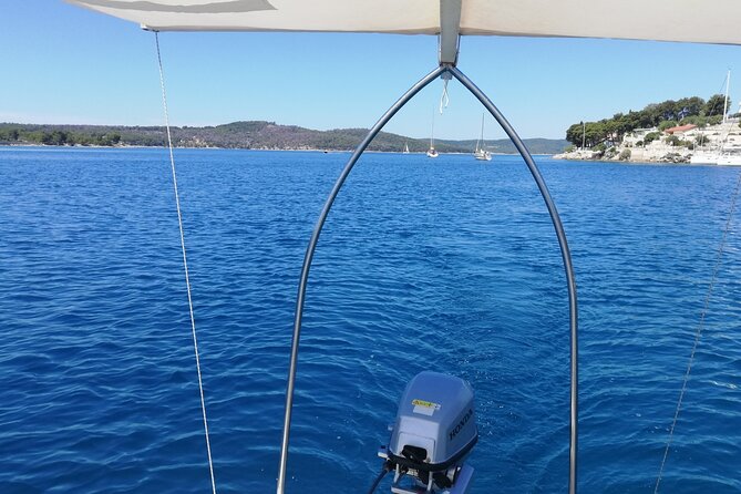 Explore west side of island Brač with Pasara boat - Traditional Dalmatian boat - What driving the boat is really like