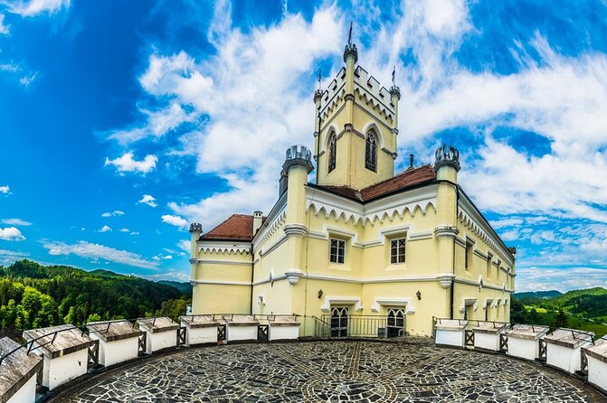 Fairytale Castle & Wine Tasting & Lunch - Key things to know before booking