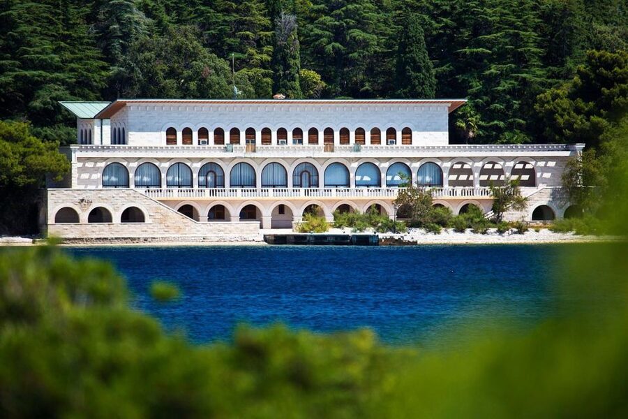 Fazana: Brijuni National Park Scenic Boat Tour - The first 15 minutes: crossing to Veliki Brijun