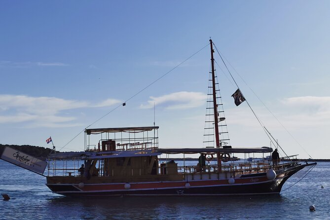 Fish Picnic excursion on Kristofor boat - Lim Fiord and the Pirate Cave stop