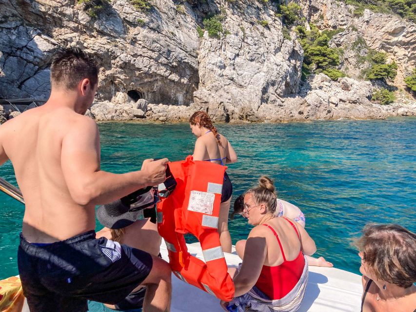 From Dubrovnik/Cavtat: Blue Cave, Sunj Beach Speed Boat Tour - Exploring the Three Green Caves