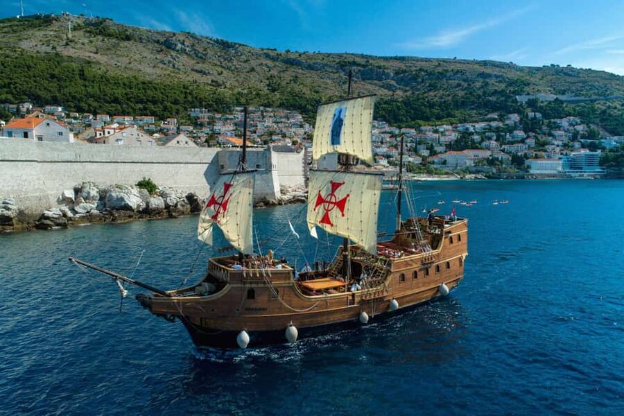 From Dubrovnik: Elaphiti Islands Galleon Cruise with Lunch - Meeting the galleon at Dubrovnik Old Town Port